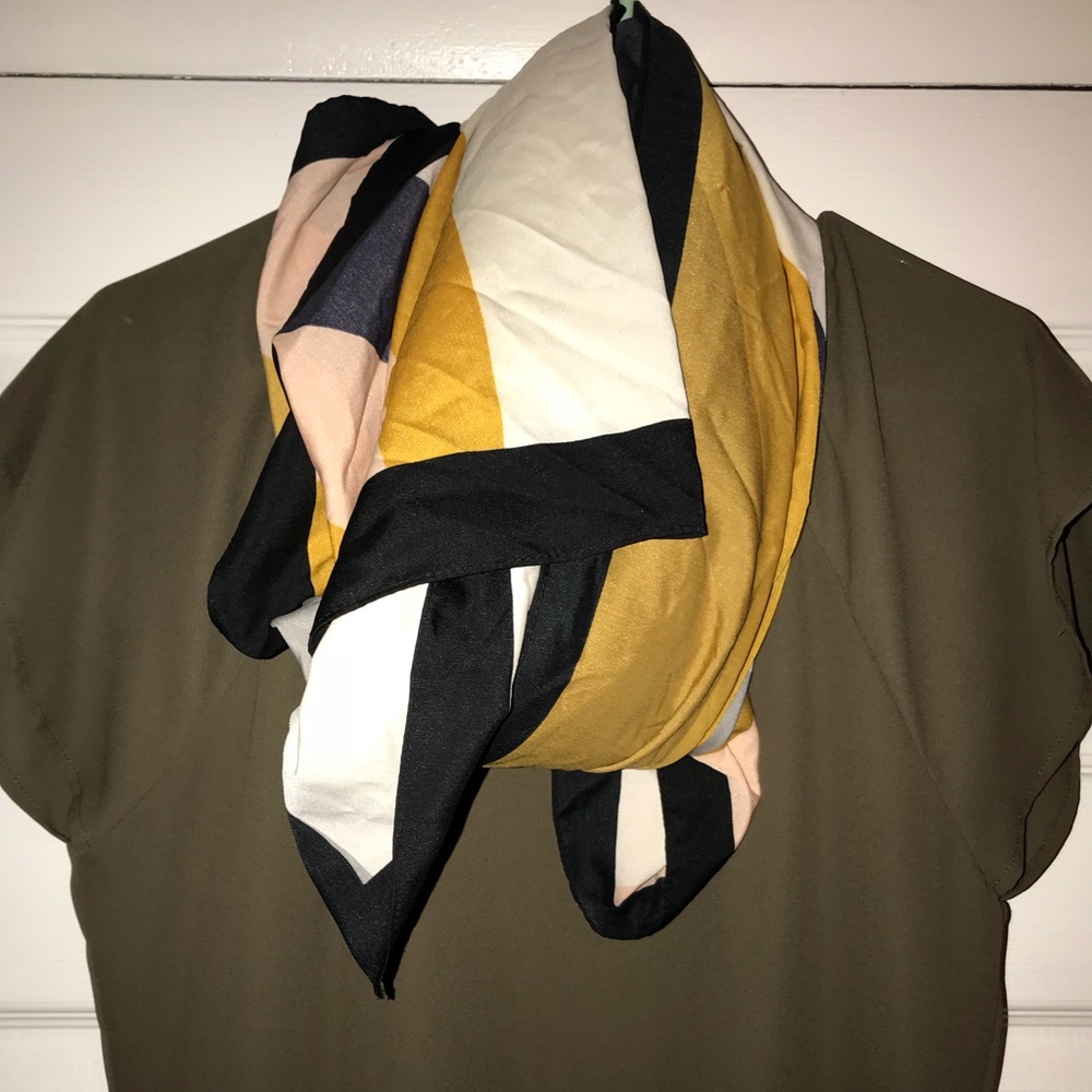 Scarf - Picture 2 of 2